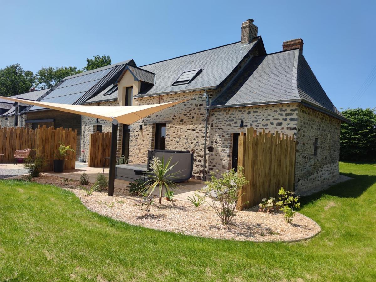 La Douce Halte - Gites Avec Spa Ou Sauna Saint-Ouen-Des-Toits Kültér fotó