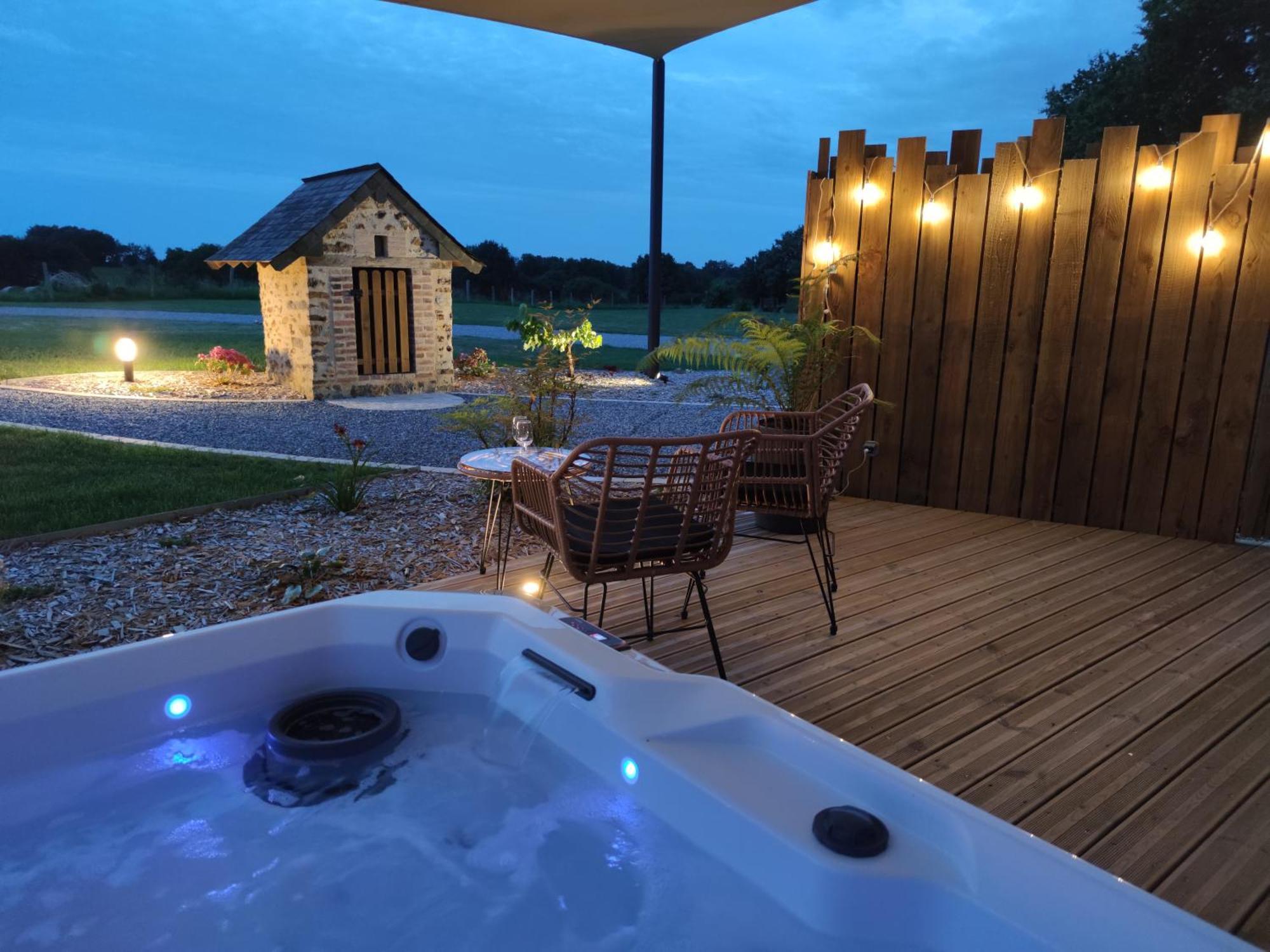 La Douce Halte - Gites Avec Spa Ou Sauna Saint-Ouen-Des-Toits Kültér fotó